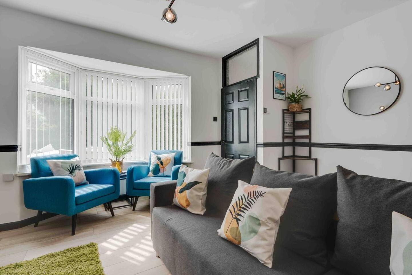 فيلا 3-Bed Scouse House Near Anfield & Goodison ليفربول المظهر الخارجي الصورة